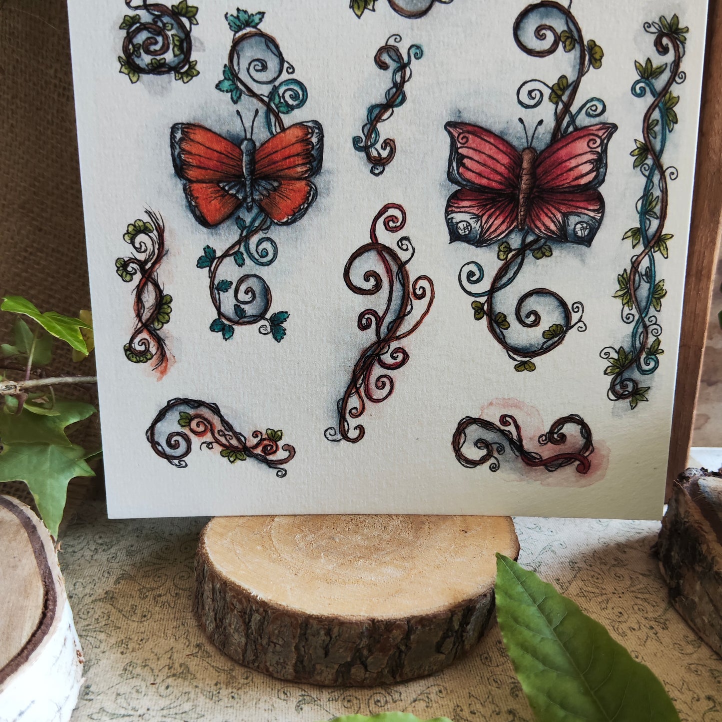 Affiche A5 Papillons & Volutes – Illustration Élégante et Fantaisie, Motifs Ornementaux à l’Aquarelle