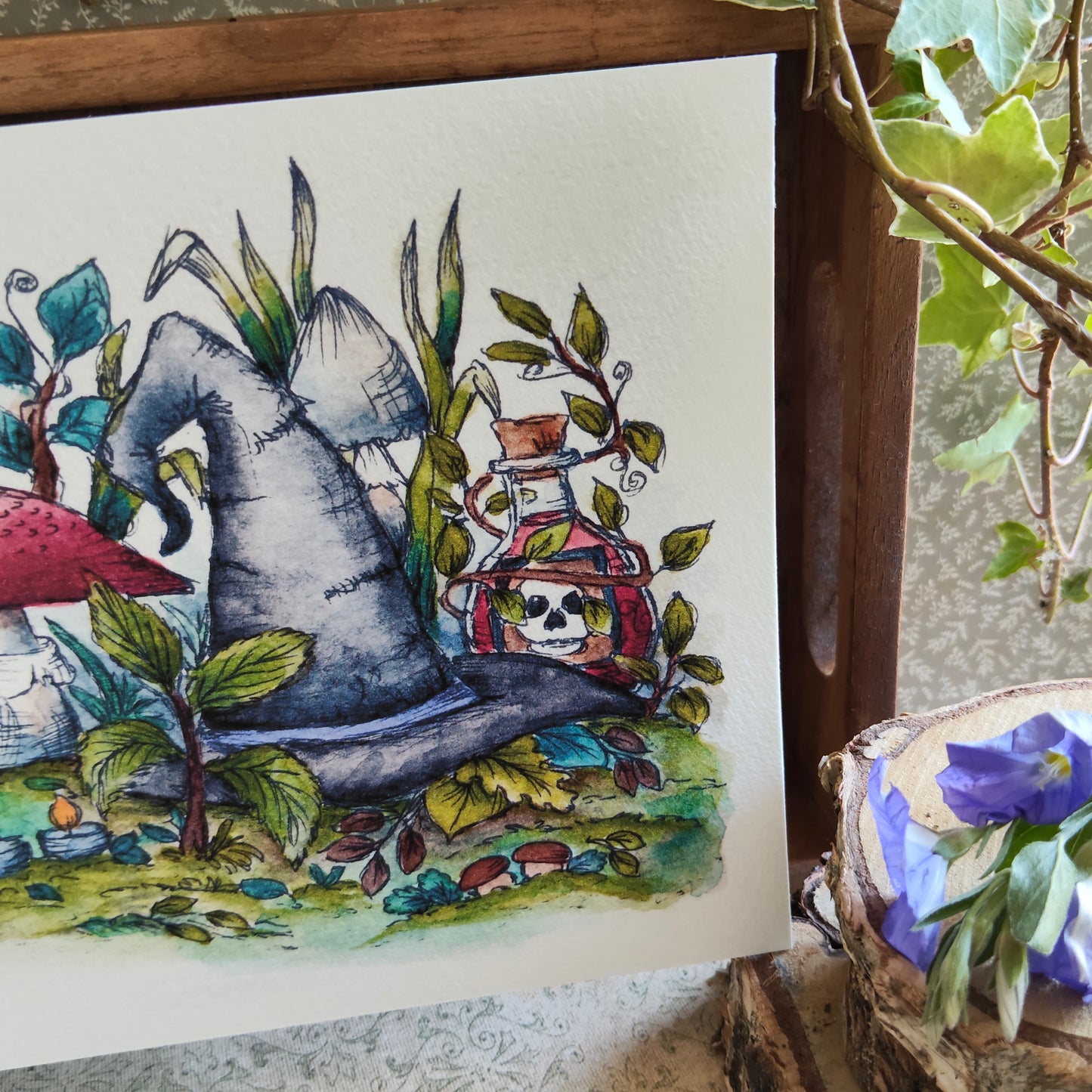 Affiche Aquarelle "Forêt Magique et Chapeau de Sorcière" - Illustration Féérique