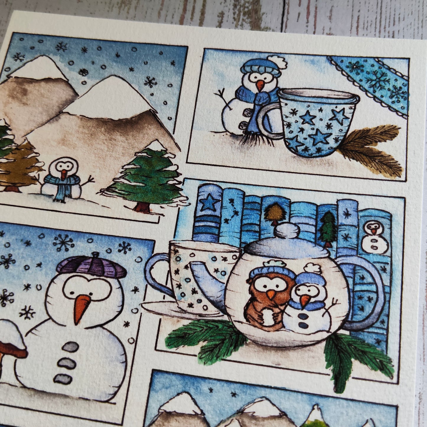 Affiche A5 Saison Hiver Moodboard Bleu Neige Flocon Chalet Sapin