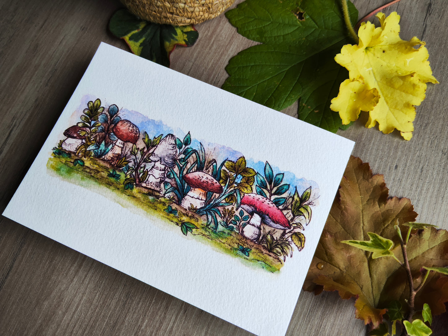 Carte A6 féerique - Fleurs, feuilles et champignons - Illustration à l’aquarelle
