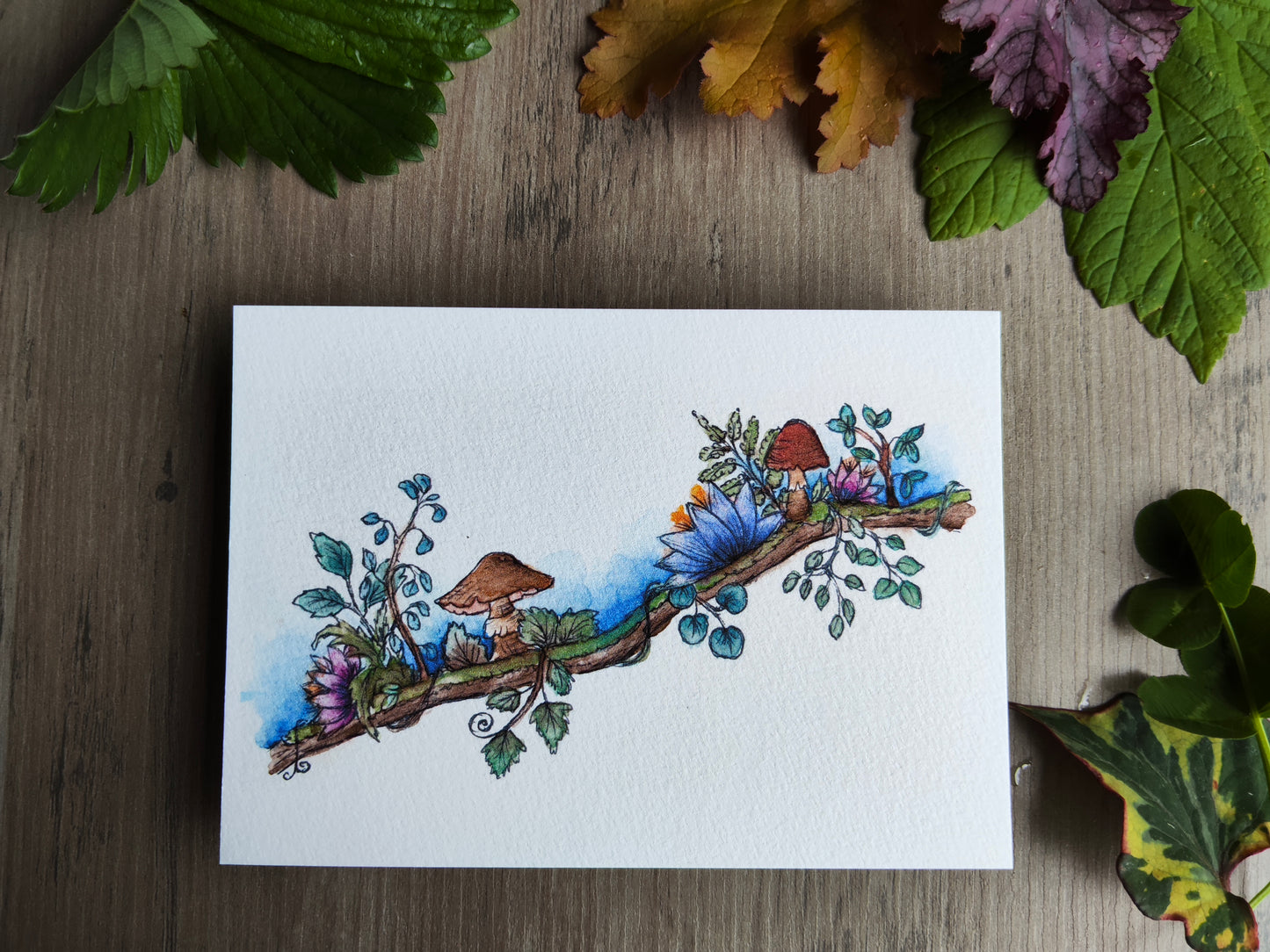 Carte A6 branche fleurie et champignons – Illustration aquarelle botanique, nature douce et magique – Aquarelle magie