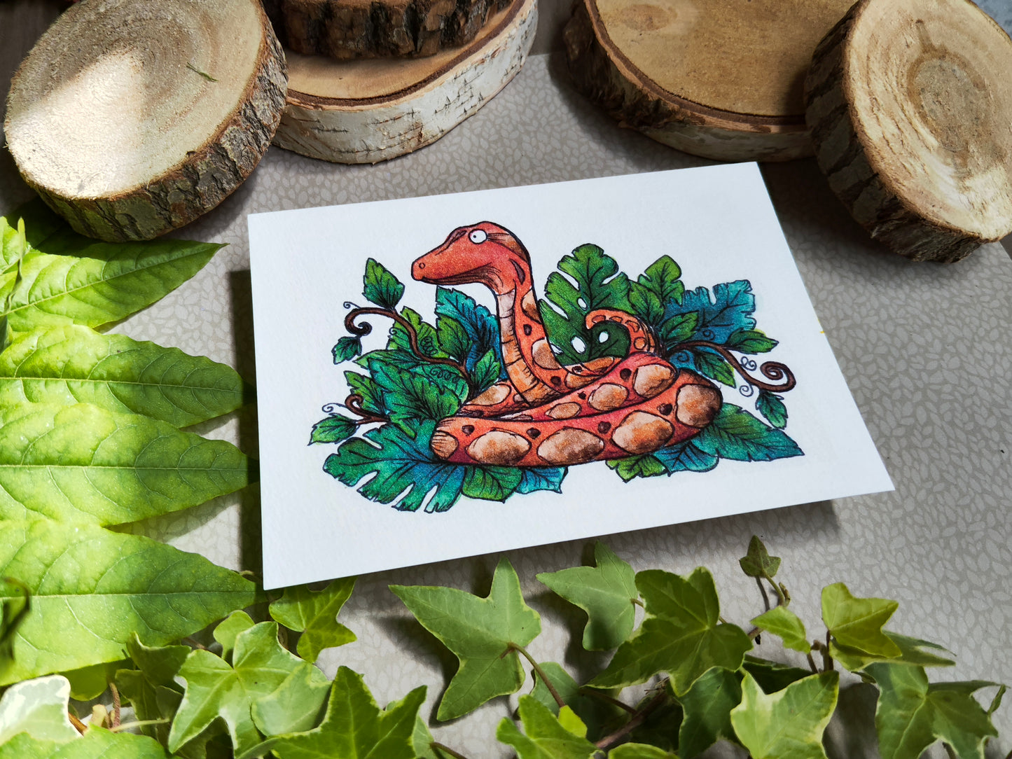 Carte A6 "Python feuillu" – Illustration à l’aquarelle, serpent totem et nature