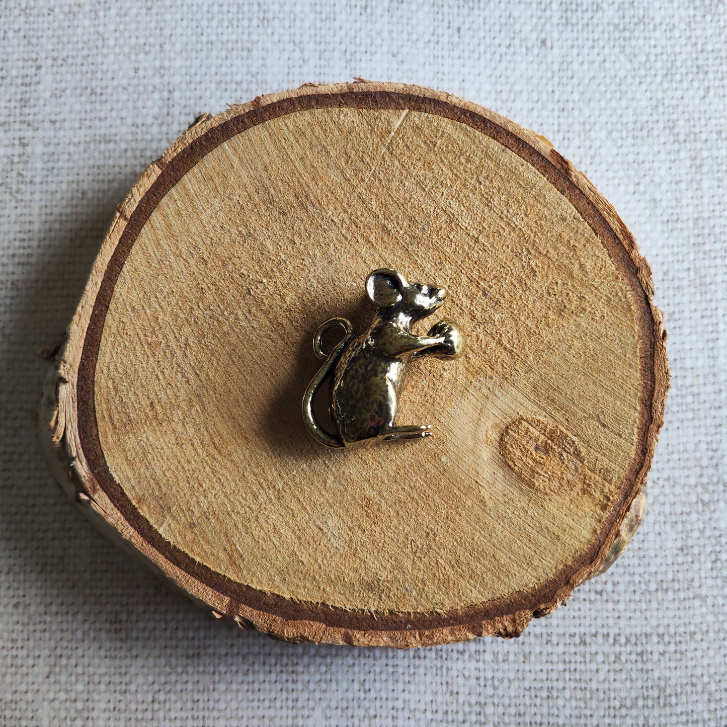 Figurine Souris et noisette laiton miniature