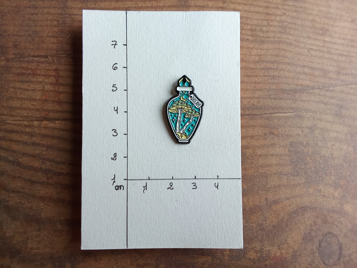 Pin's Fiole Bouteille Jaune bleu Champignon magie