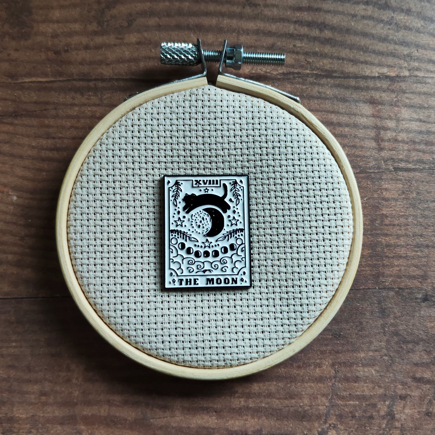 Pin's Chat Noir Lune Carte Tarot Blanc
