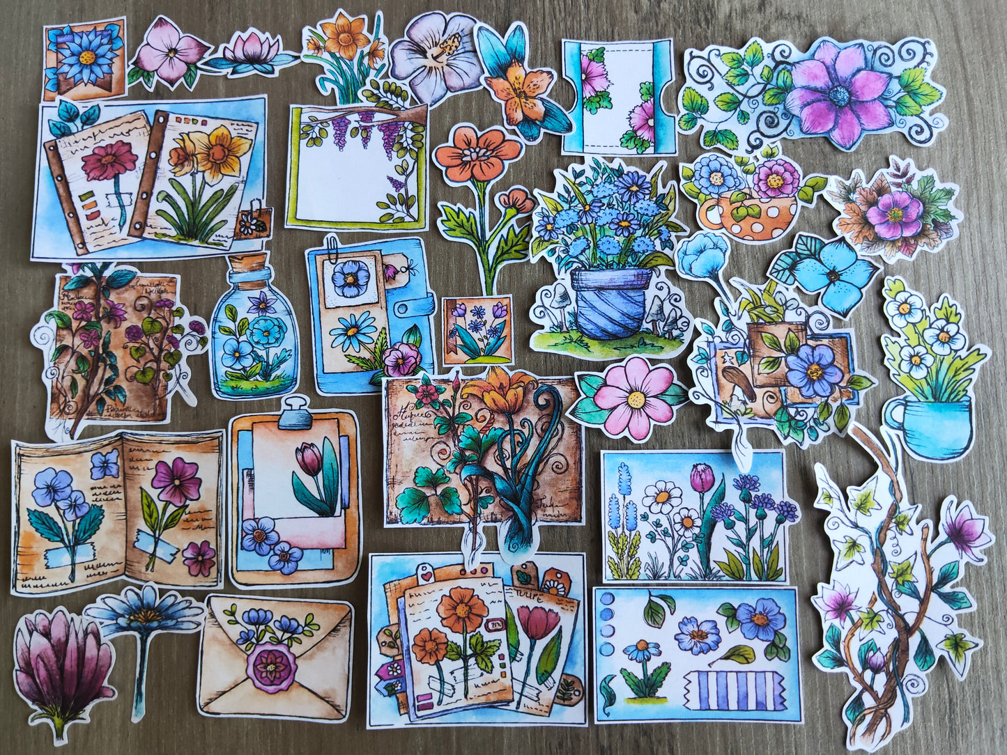 Stickers fleurs à l’aquarelle – Lot de 33 autocollants illustrés – Fleurs colorées, carnets botaniques, vases fleuris, papeterie créative