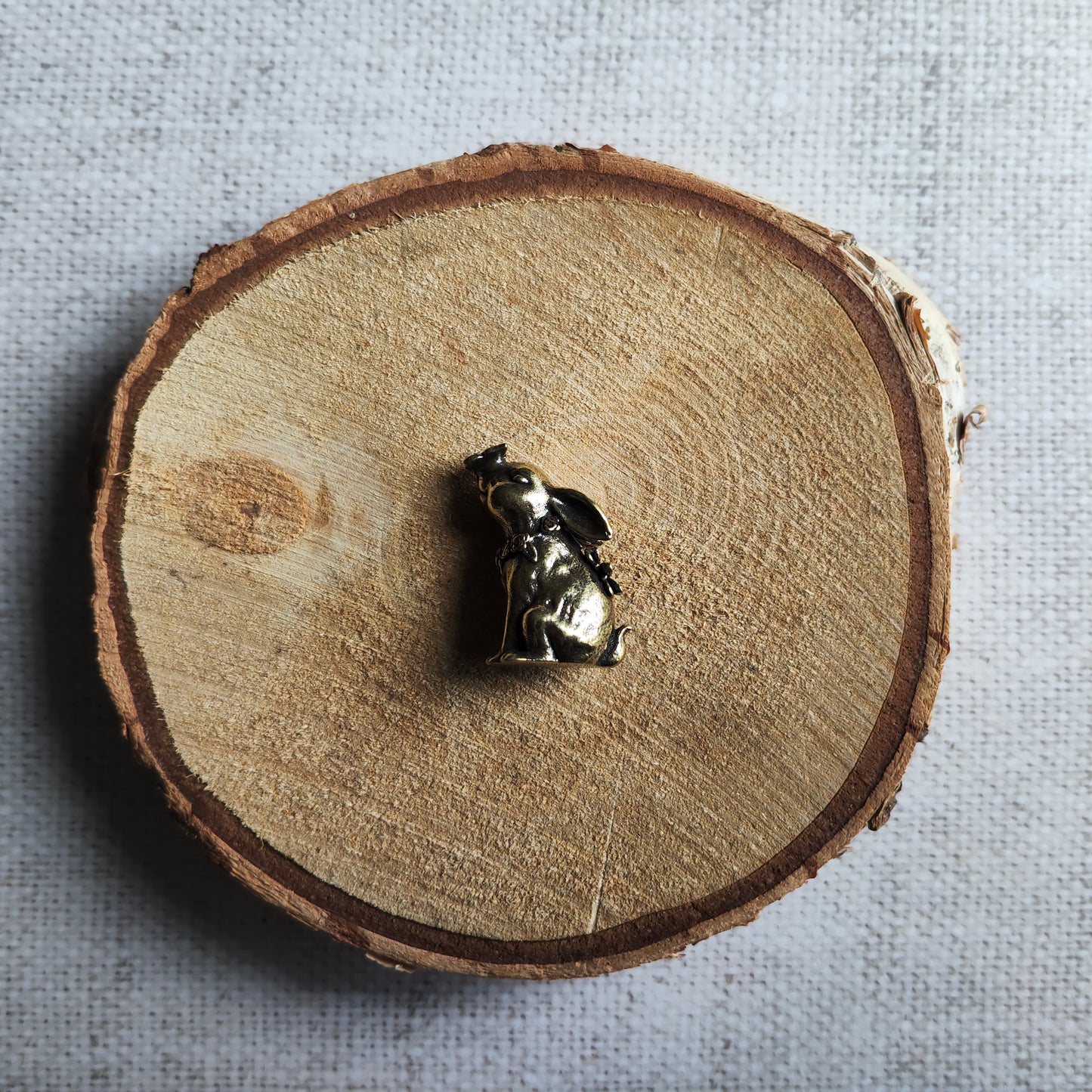 Lapin et petit papillon figurine animal laiton