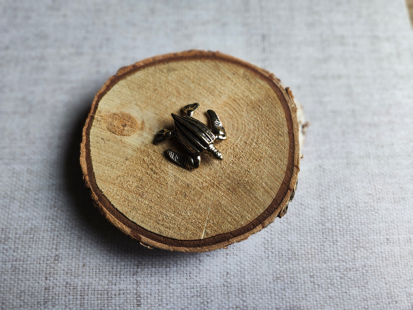 Tortue luth figurine animal reptile marin