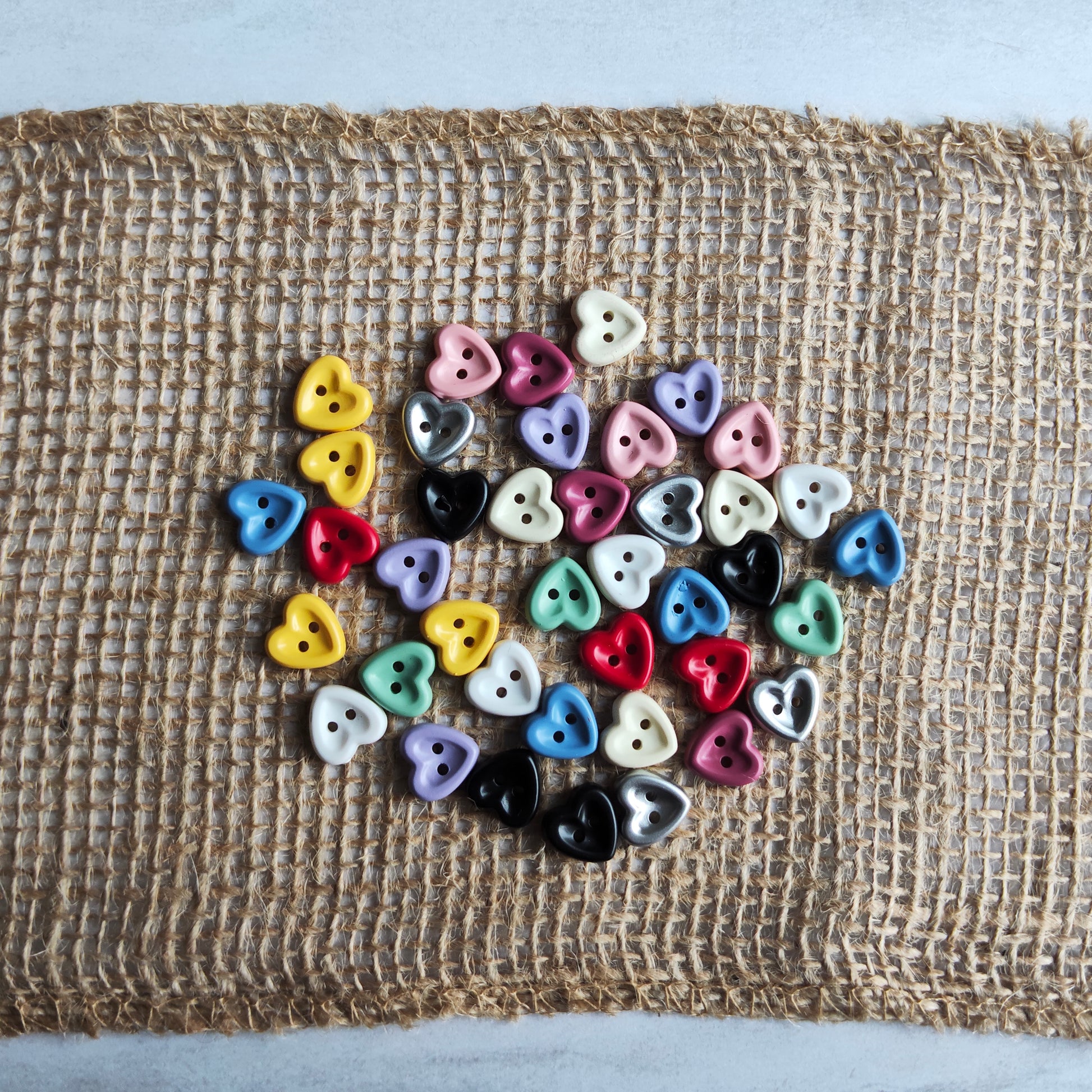 Lot De 10 Boutons En Forme De Cœur - 13mm - Résine - Couleur Au Choix