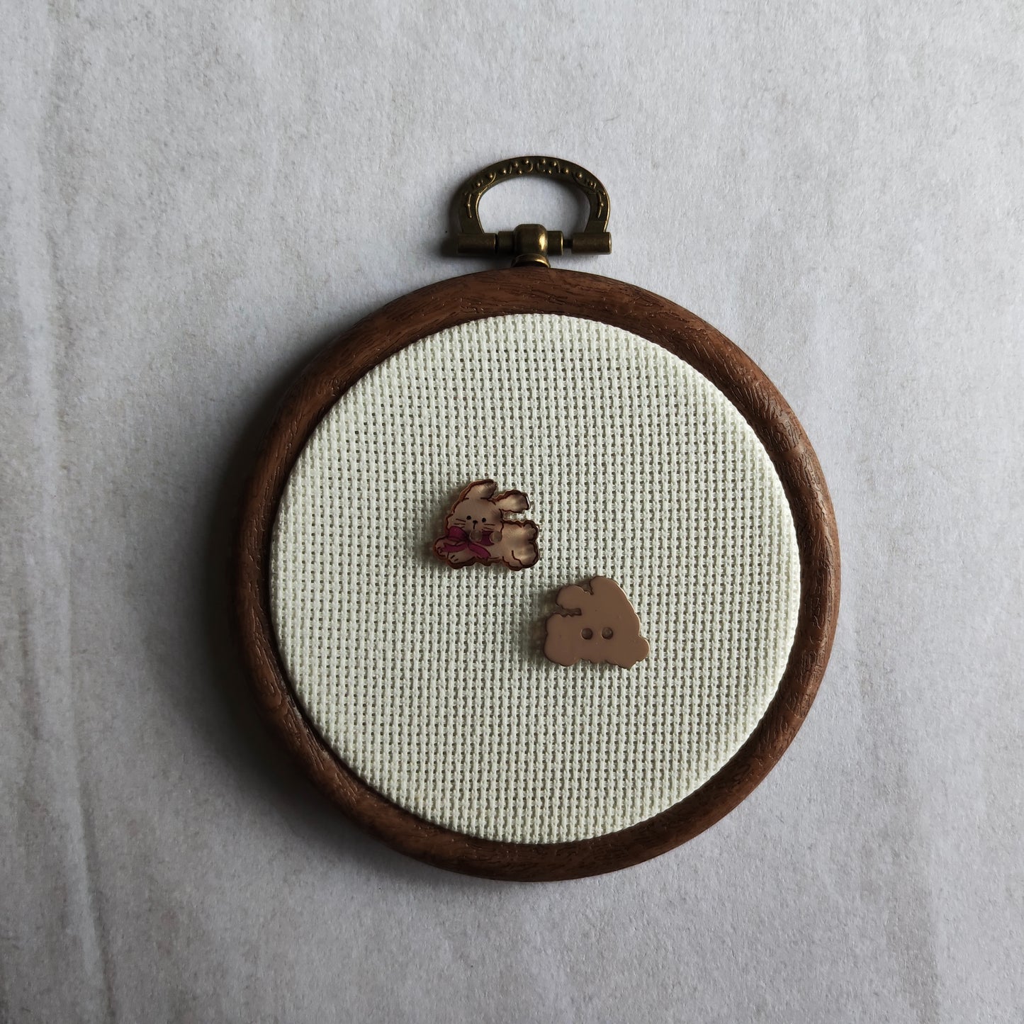 Boutons Lapin Marron nœud rouge Animal