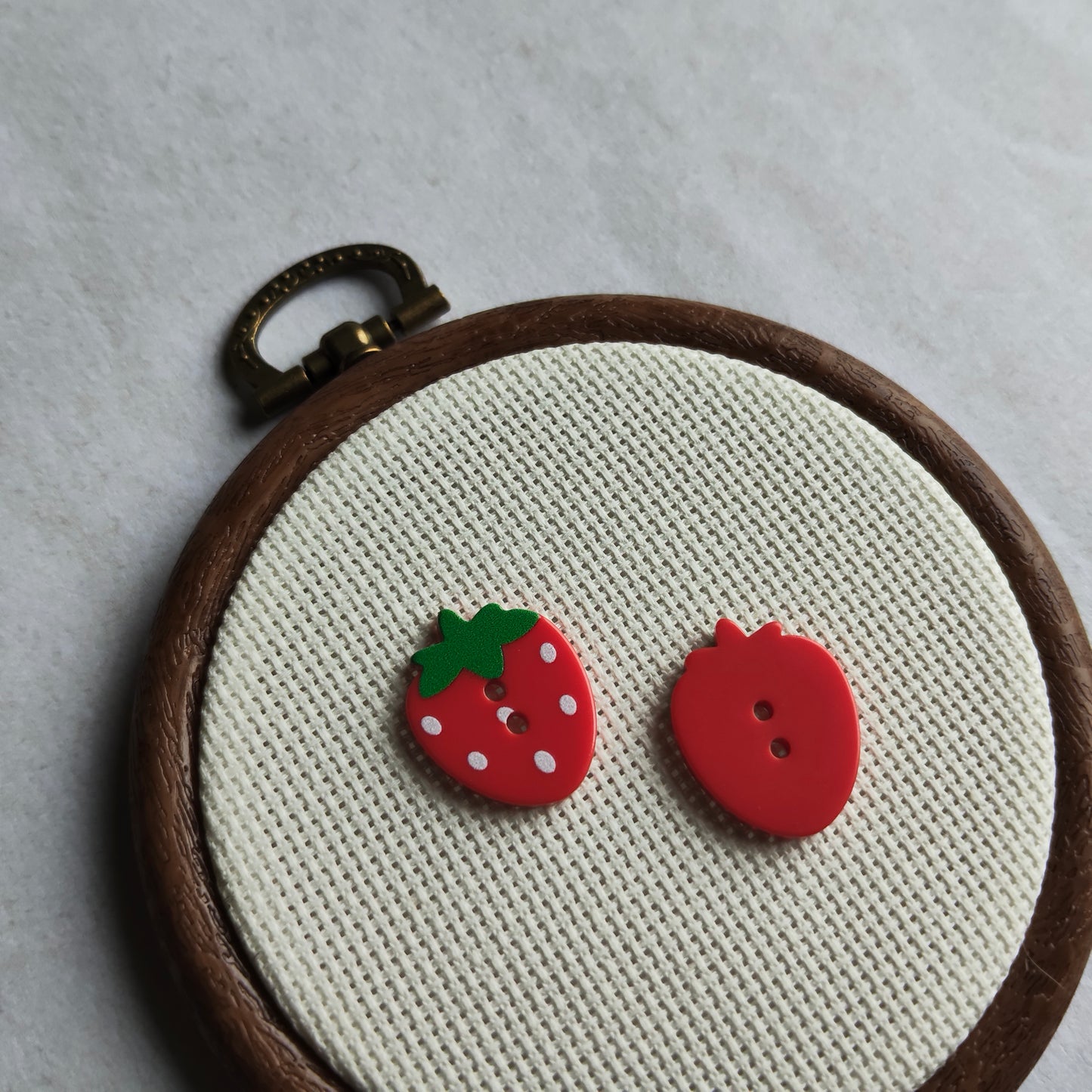 Boutons fruit fraise jardin campagne