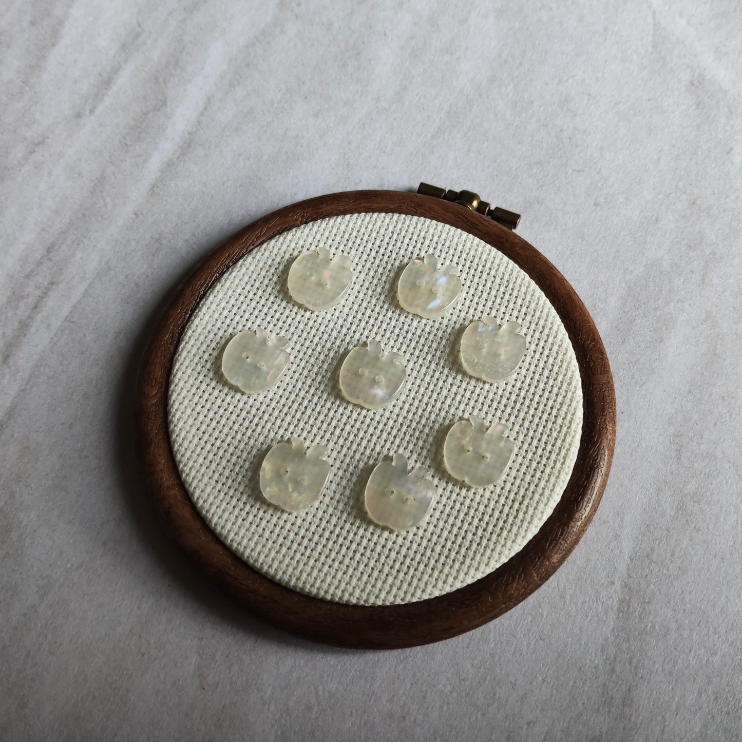 Boutons pomme blanc nacré fruit