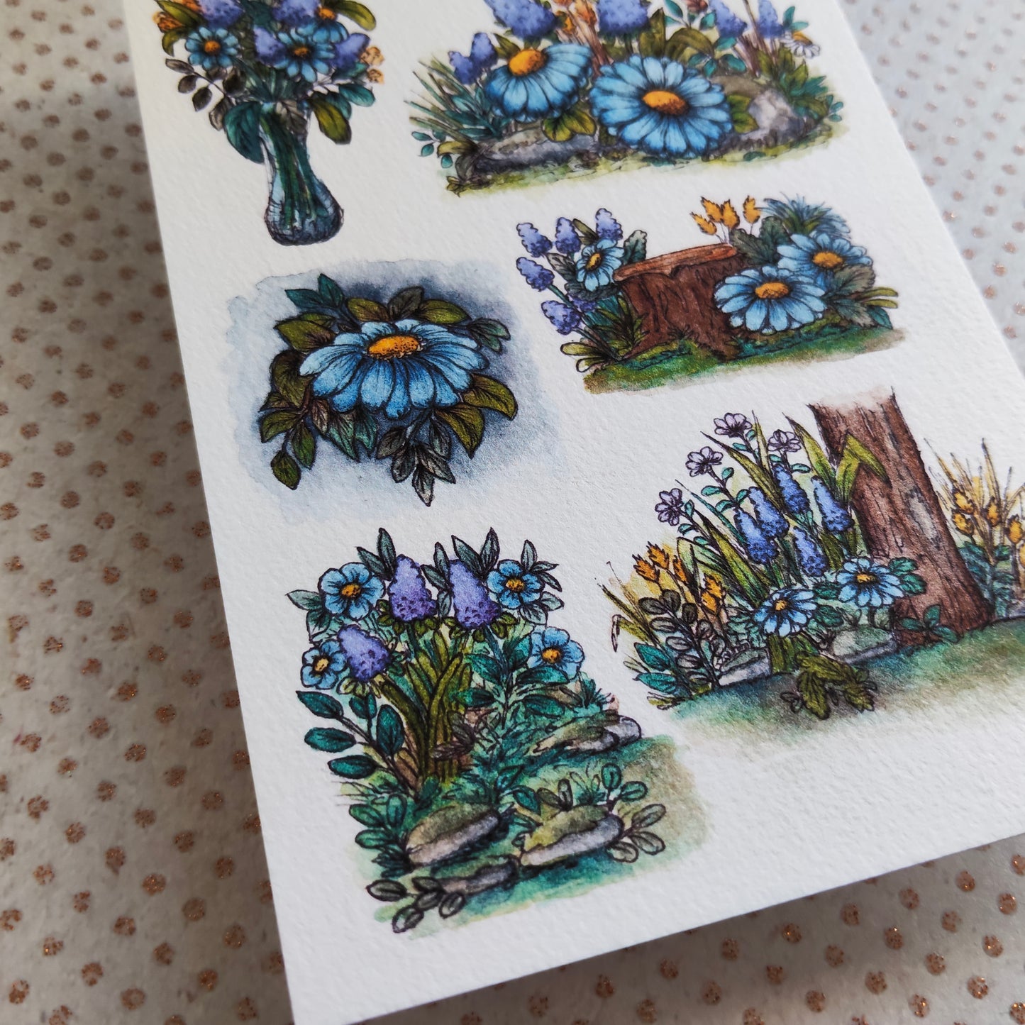 Carte A6 illustrée – Fleurs bleues et nature en forêt, aquarelle florale douce