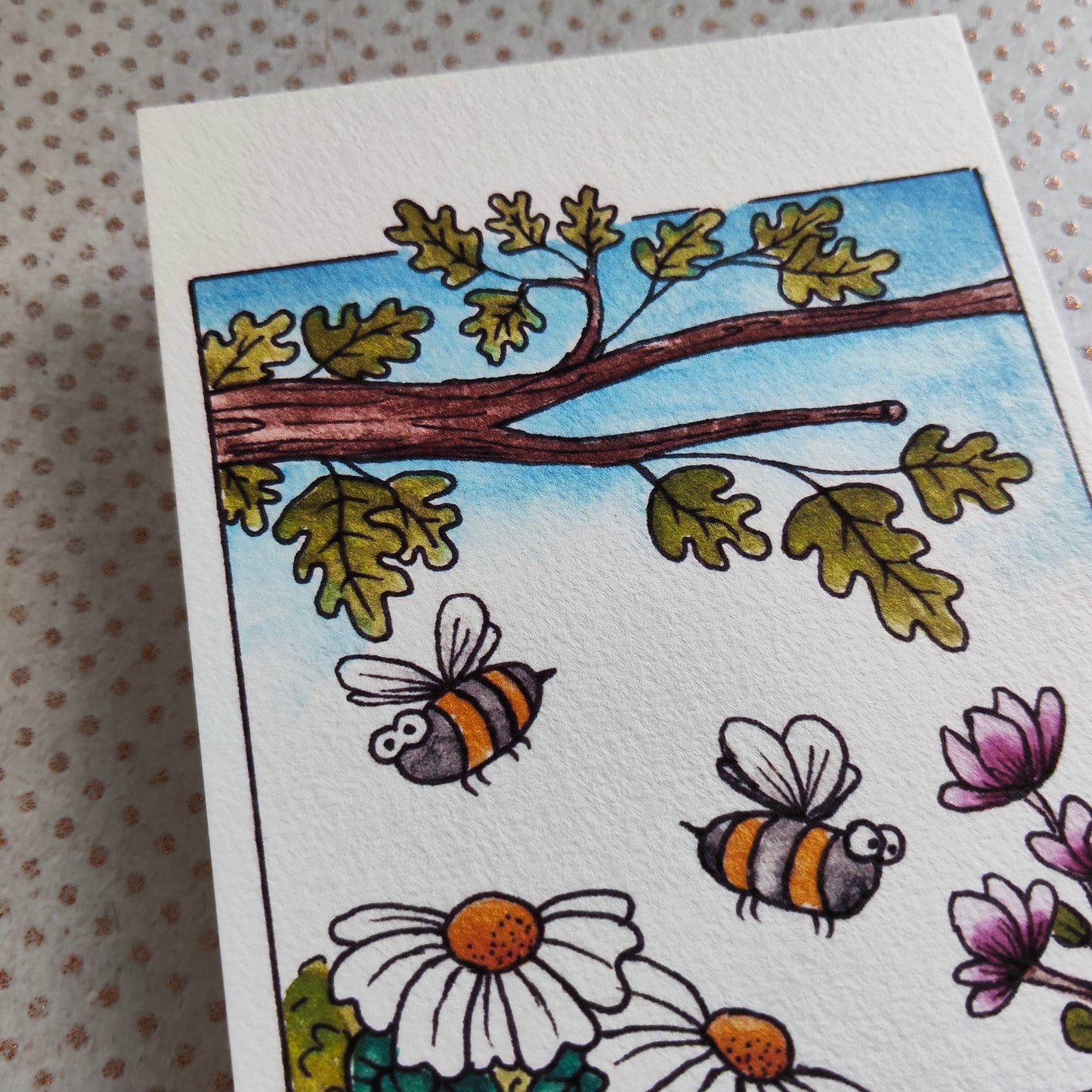 Carte Fleur et Abeille – Marguerite, Feuilles, Chêne et Nature