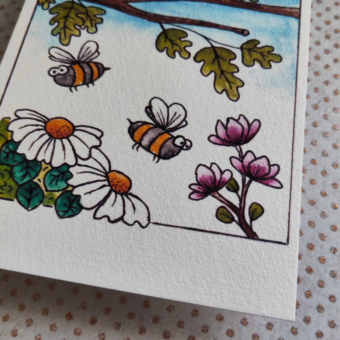 Carte Fleur et Abeille – Marguerite, Feuilles, Chêne et Nature