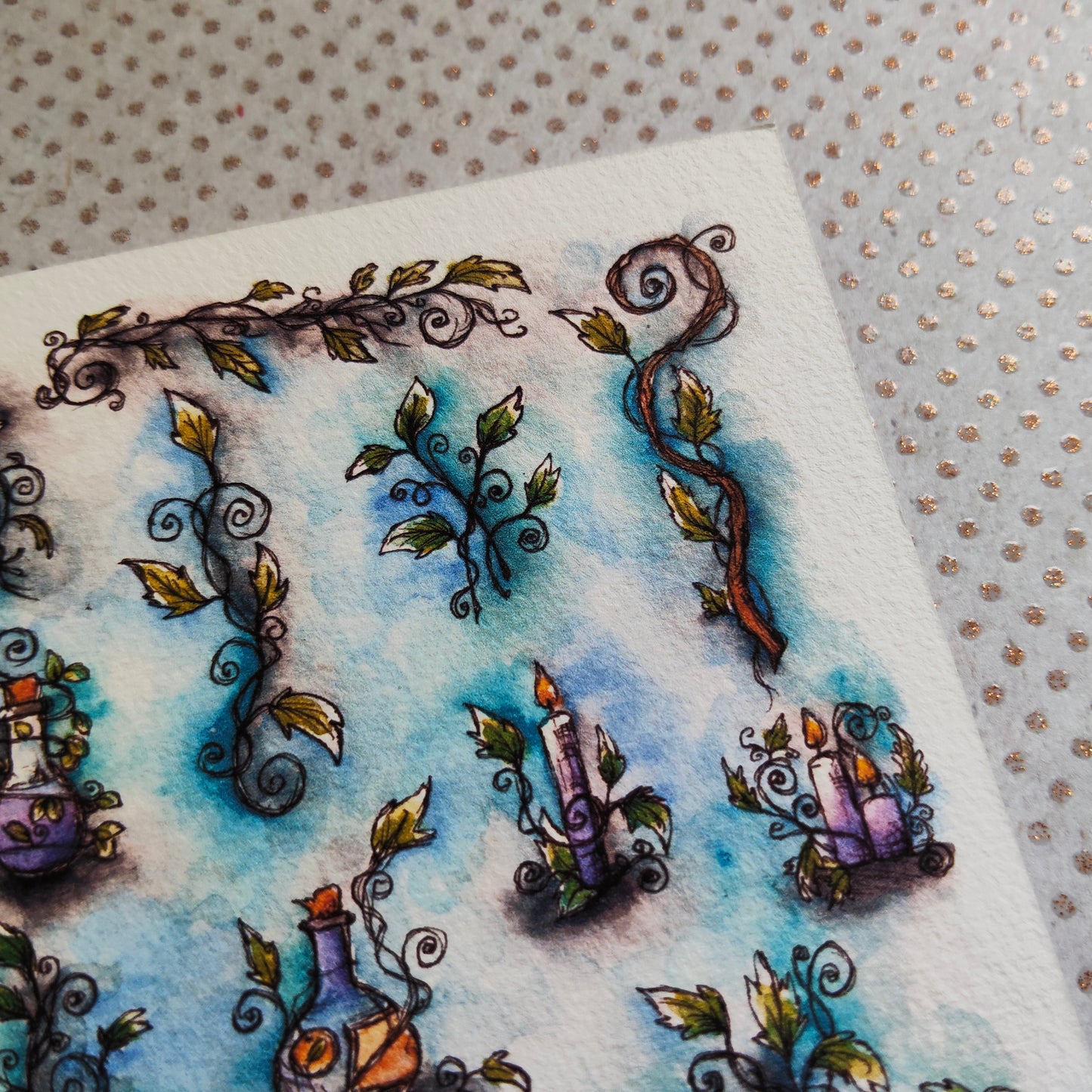 Carte Bougie Violette – Arabesque Feuillage Fiole Magique