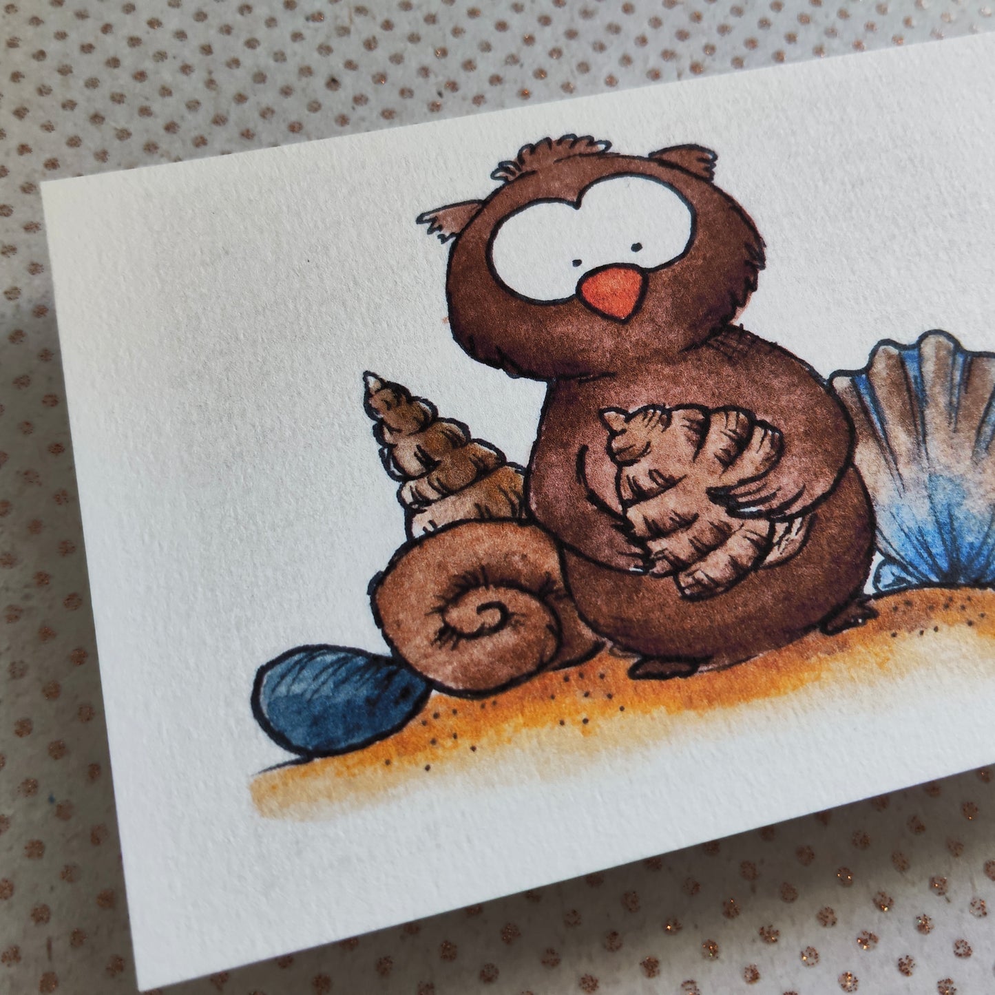 Carte Oiseau Hibou et Coquillage – Illustration Mignonne et Naturelle