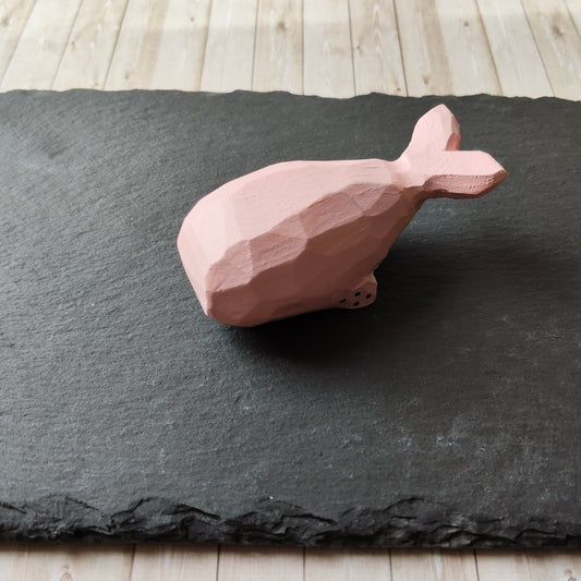 Baleine rose pastel animal marin cétacé figurine bois