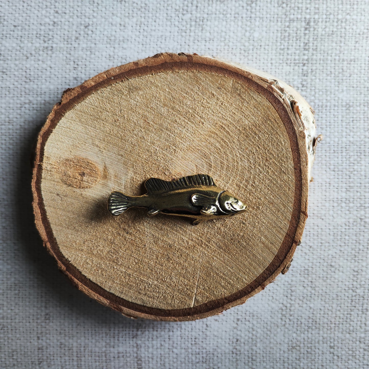 Poisson long figurine animal marin