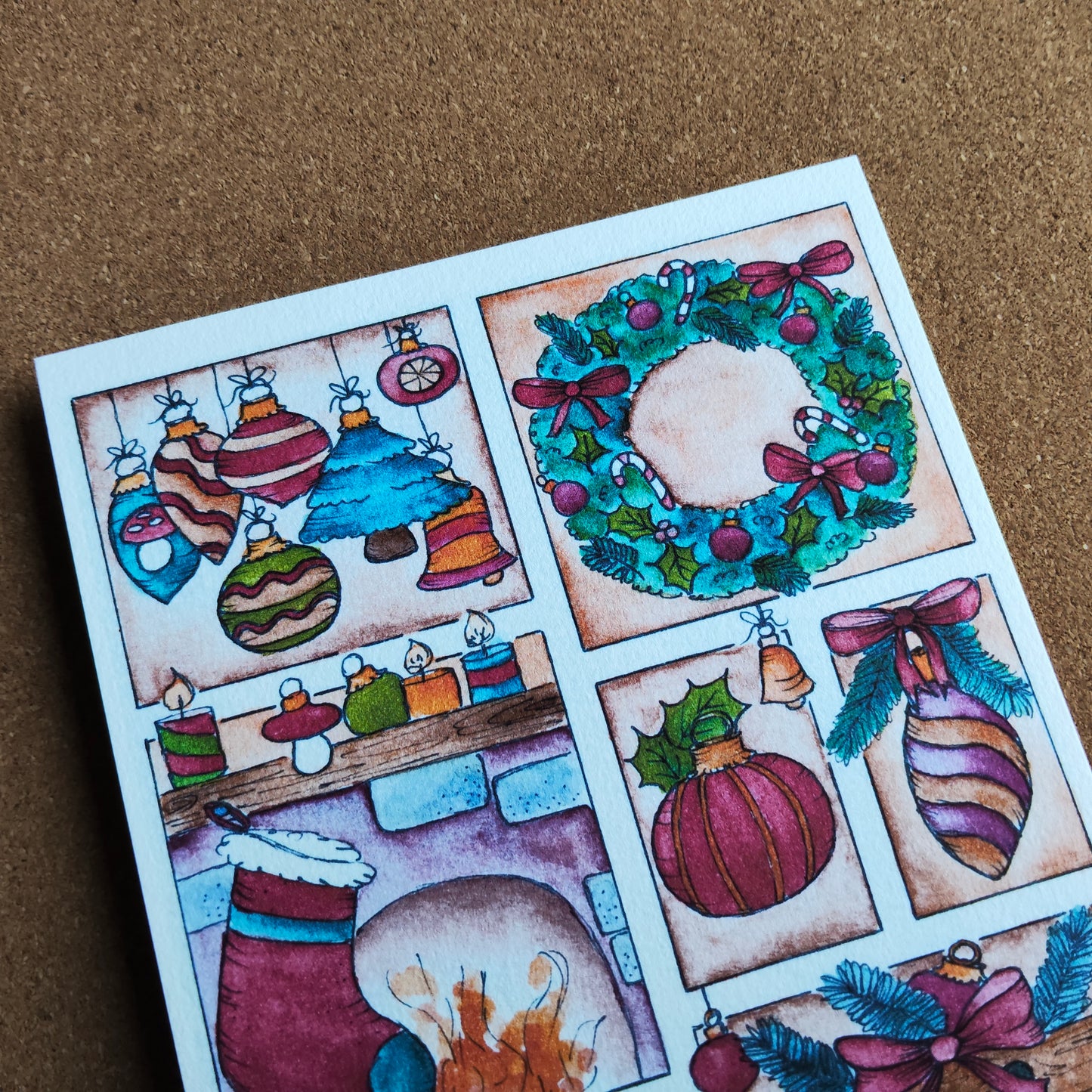 Affiche A5 Noël Cheminé Couronne Ornement Moodboard