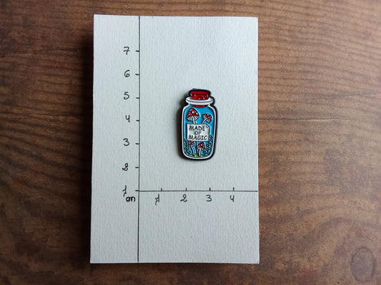 Pin's Fiole Bouteille Rouge et bleu Champignon magie