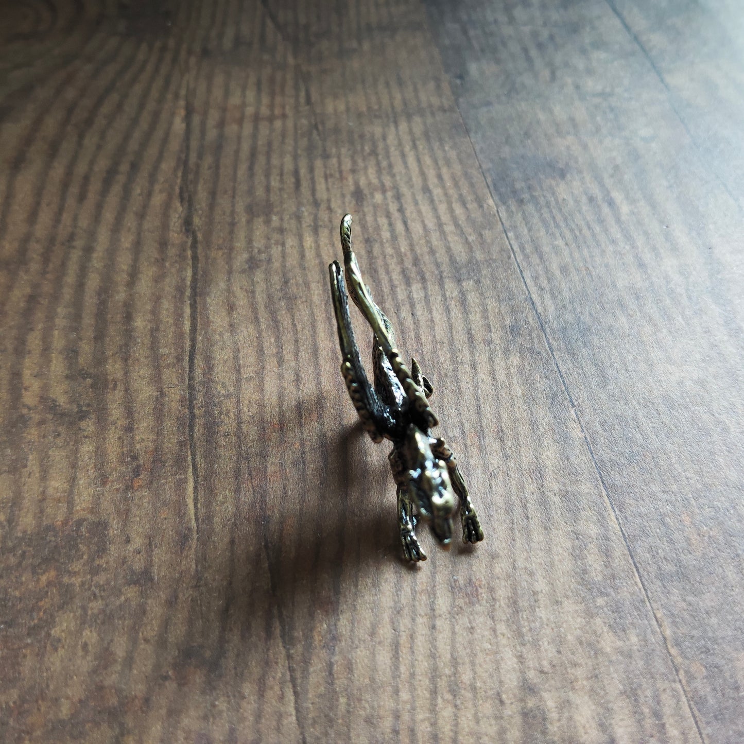 Figurine joli dragon animal laiton fantastique