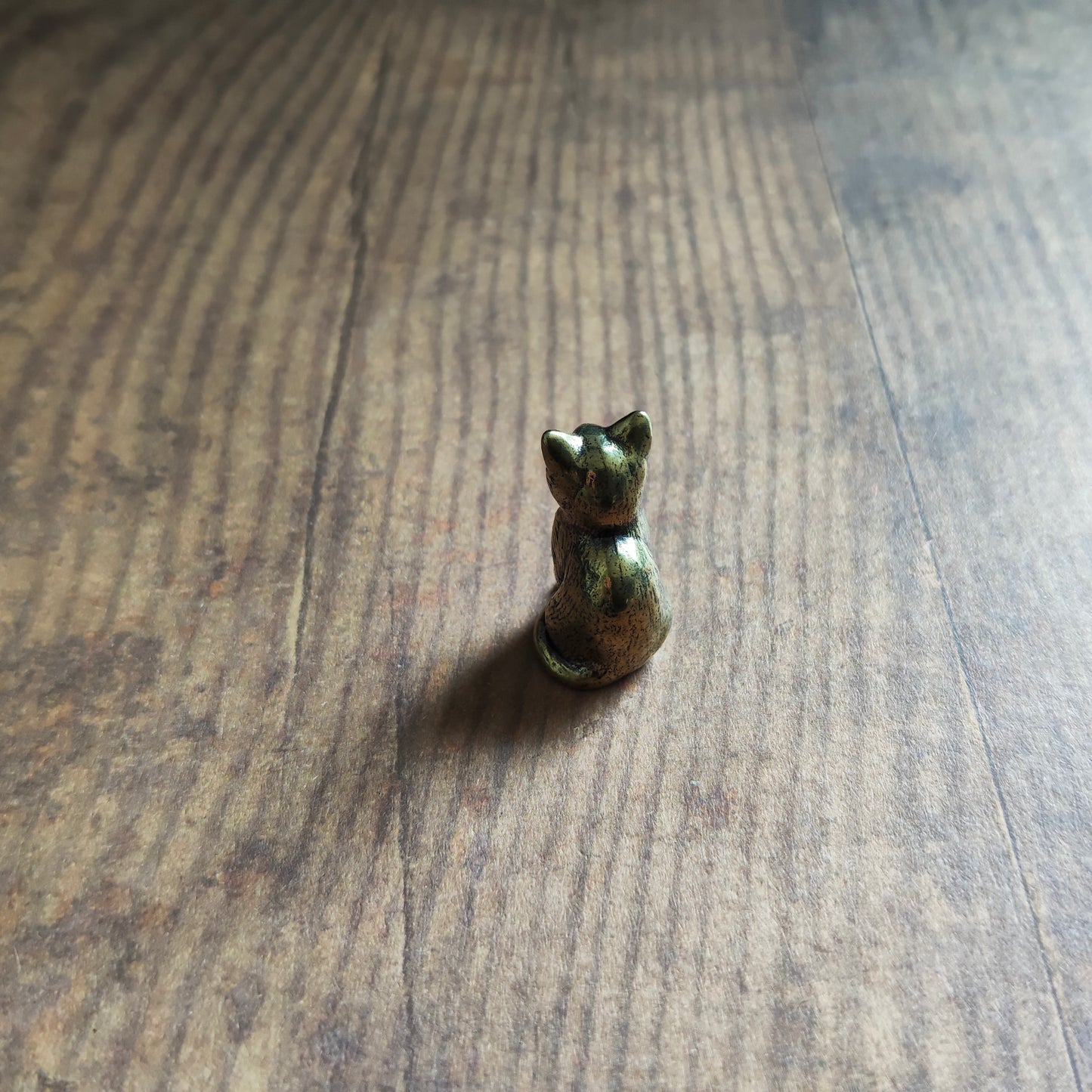 Figurine Chat assis Animal félin Chaton laiton