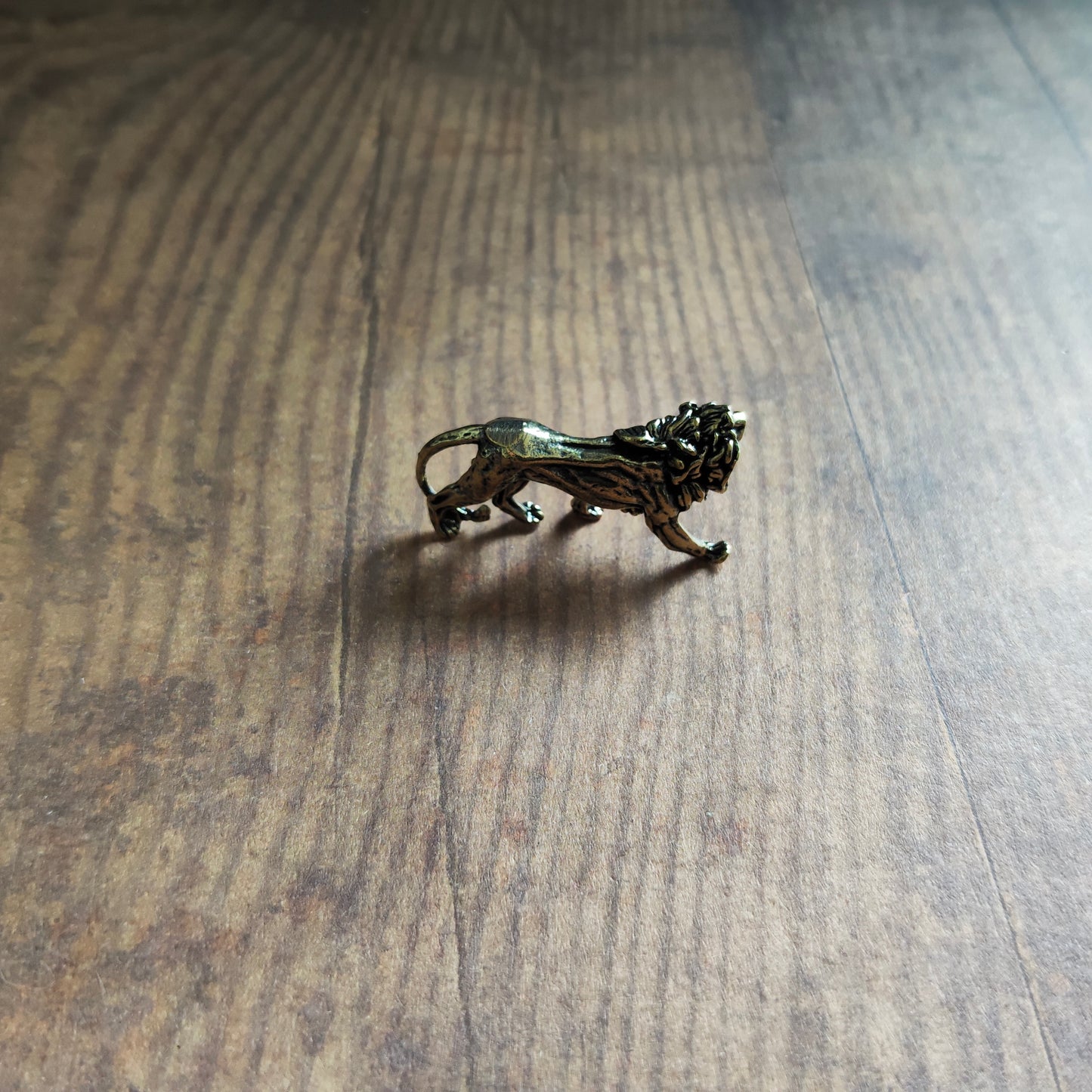 Figurine Lion grand félin animal laiton
