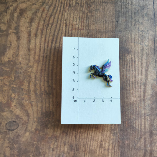 Pin's Cheval Pégase Aile Animal légende noir bleu