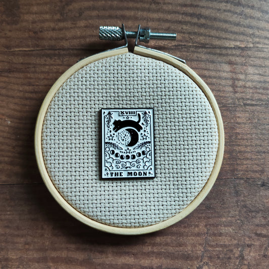 Pin's Chat Noir Lune Carte Tarot Blanc