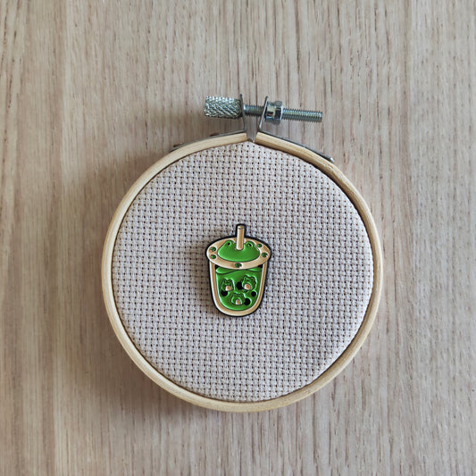 Pin's Boisson Grenouille Animal Vert
