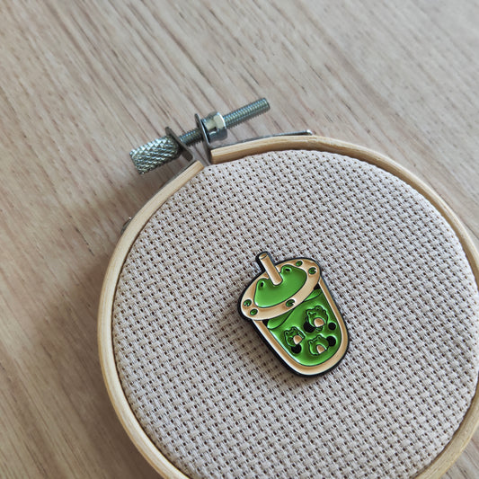 Pin's Boisson Grenouille Animal Vert