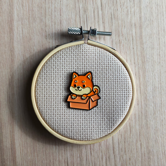 Pin's Shiaba Inu chien race boite animal canin