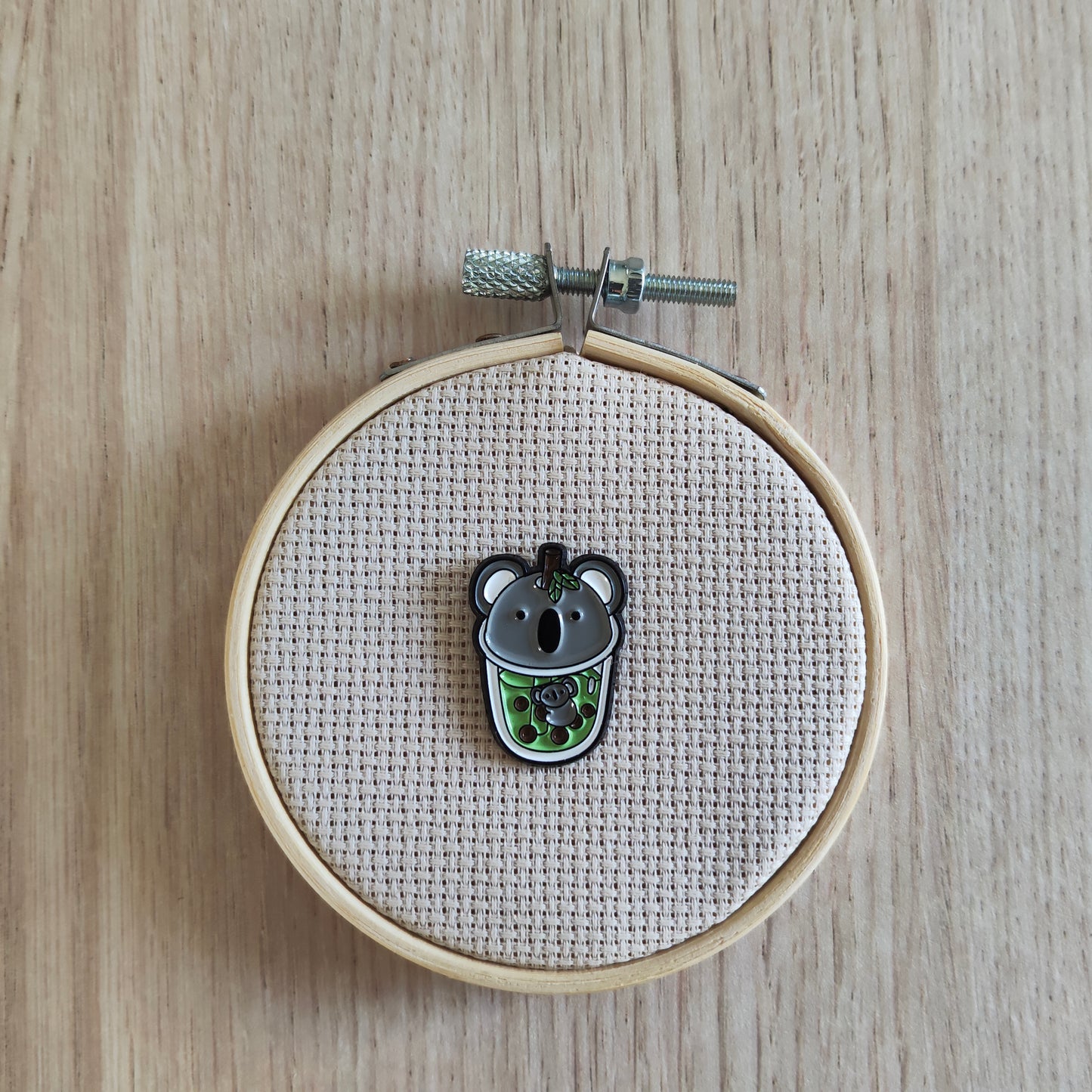 Pin's Koala Gris Animal Mignon boisson cute