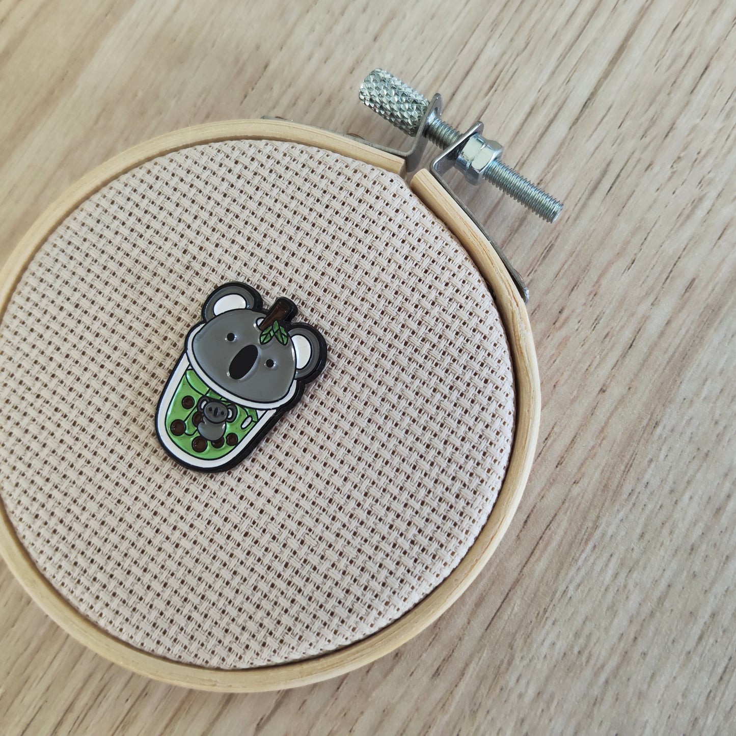 Pin's Koala Gris Animal Mignon boisson cute