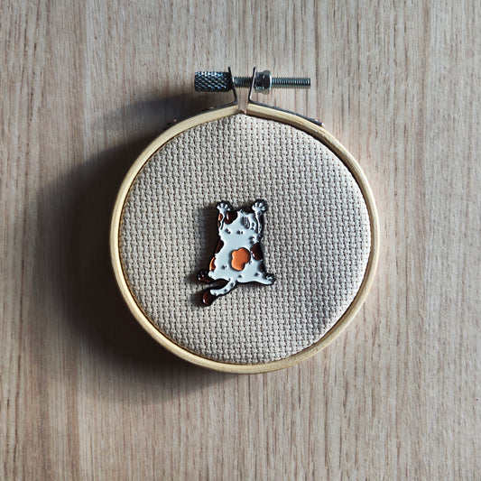 Pin's Chat Dos tricolore Animal Mignon