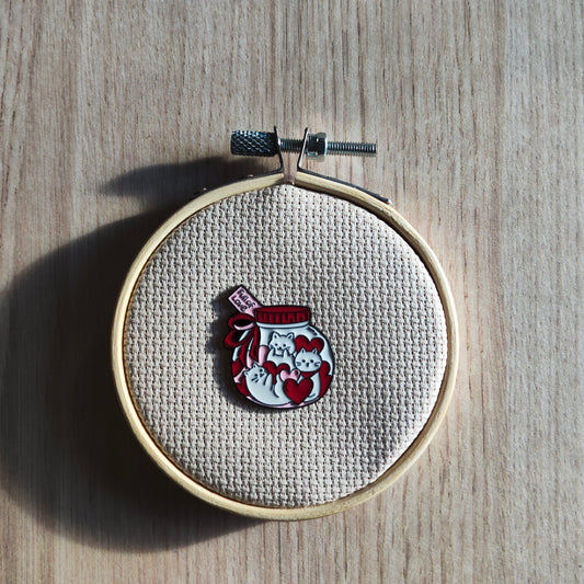 Pin's Mini Chats Love Pot verre Cœur Rouge Rose