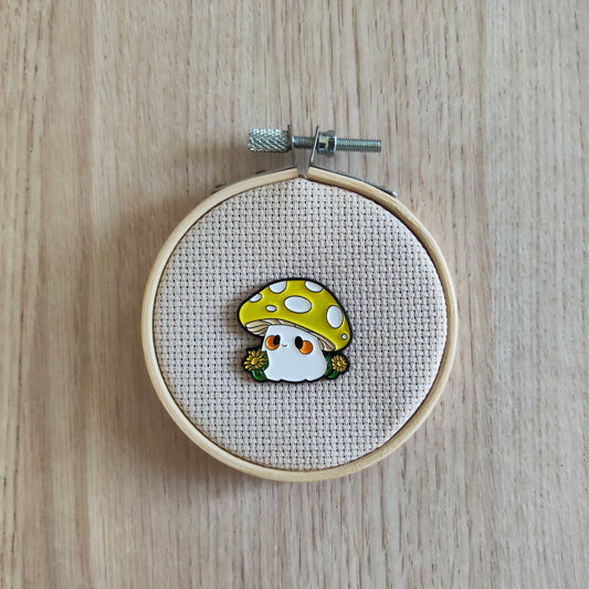 Pin's Champignon Jaune Mignon yeux rigolo