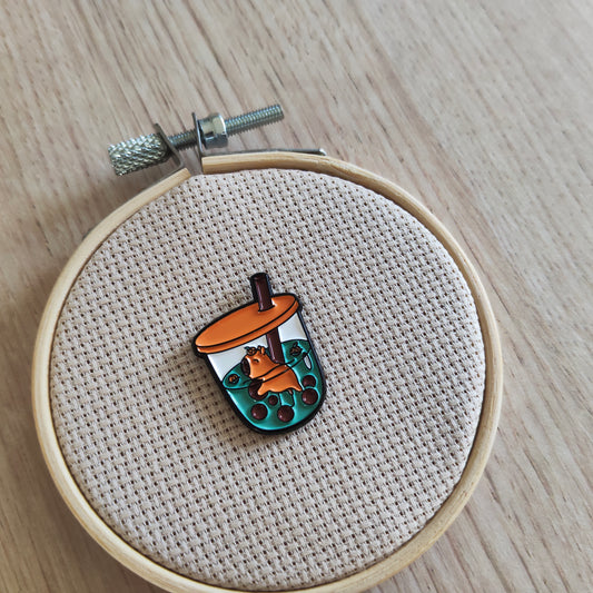 Pin's Capybara Boisson Orange Cute