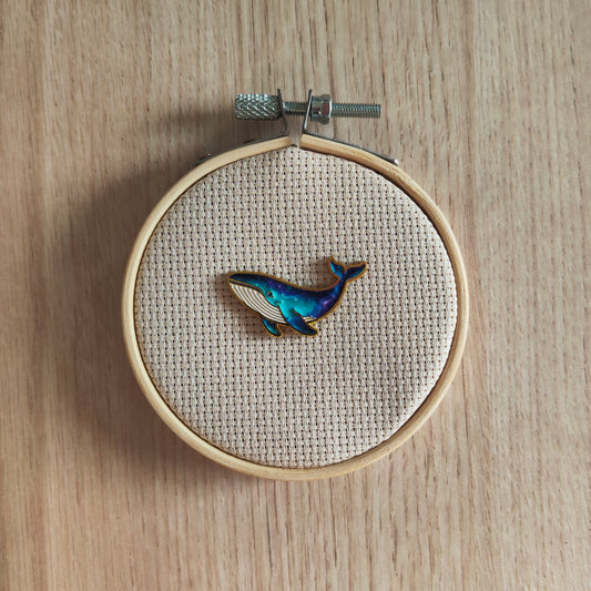 Pin's Baleine turquoise bleu étoile Animal marin