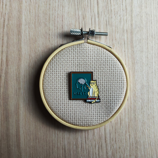 Pin's chat jaune et tableau animal félin