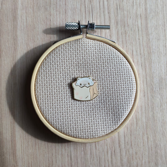Pin's petit chaton beige siamois sac en papier animal félin chat