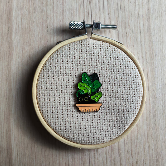 Pin's Chat noir dans pot plante d'intérieur animal