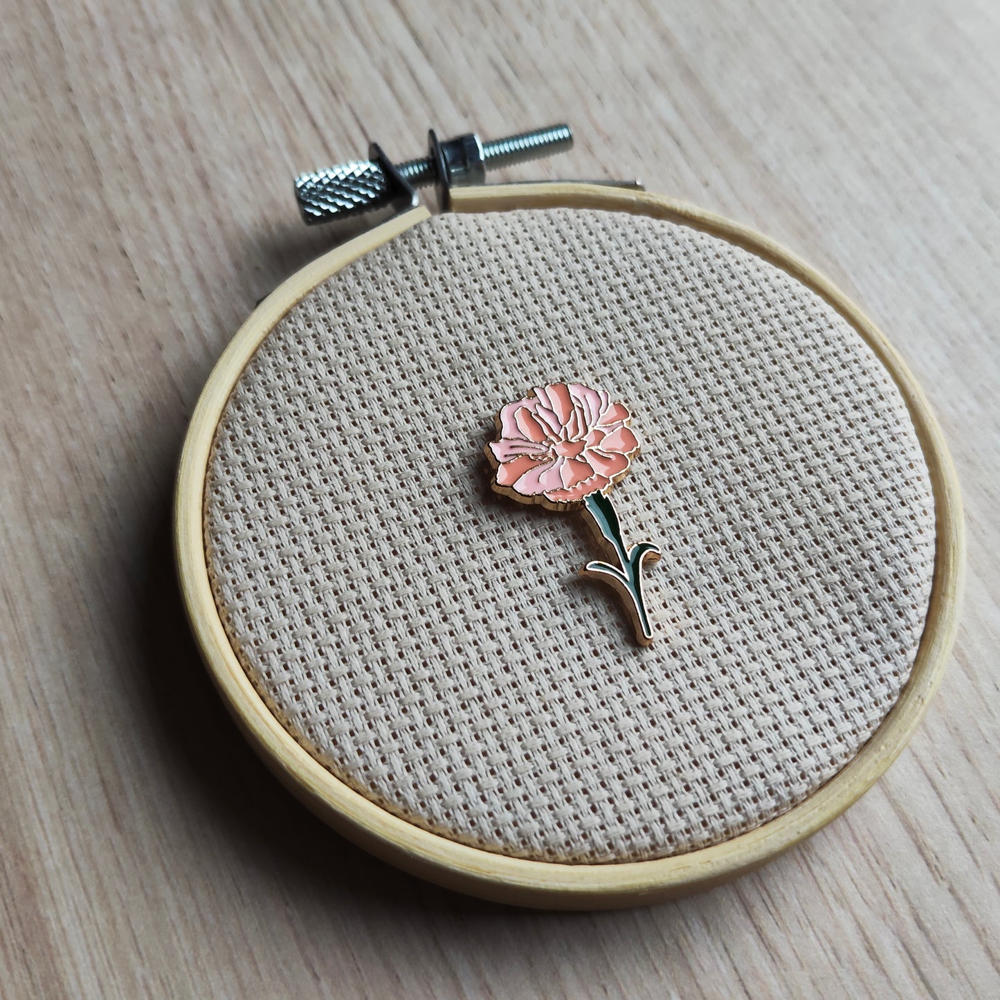 Pin's Fleur Œillet Rose nature printemps jardin