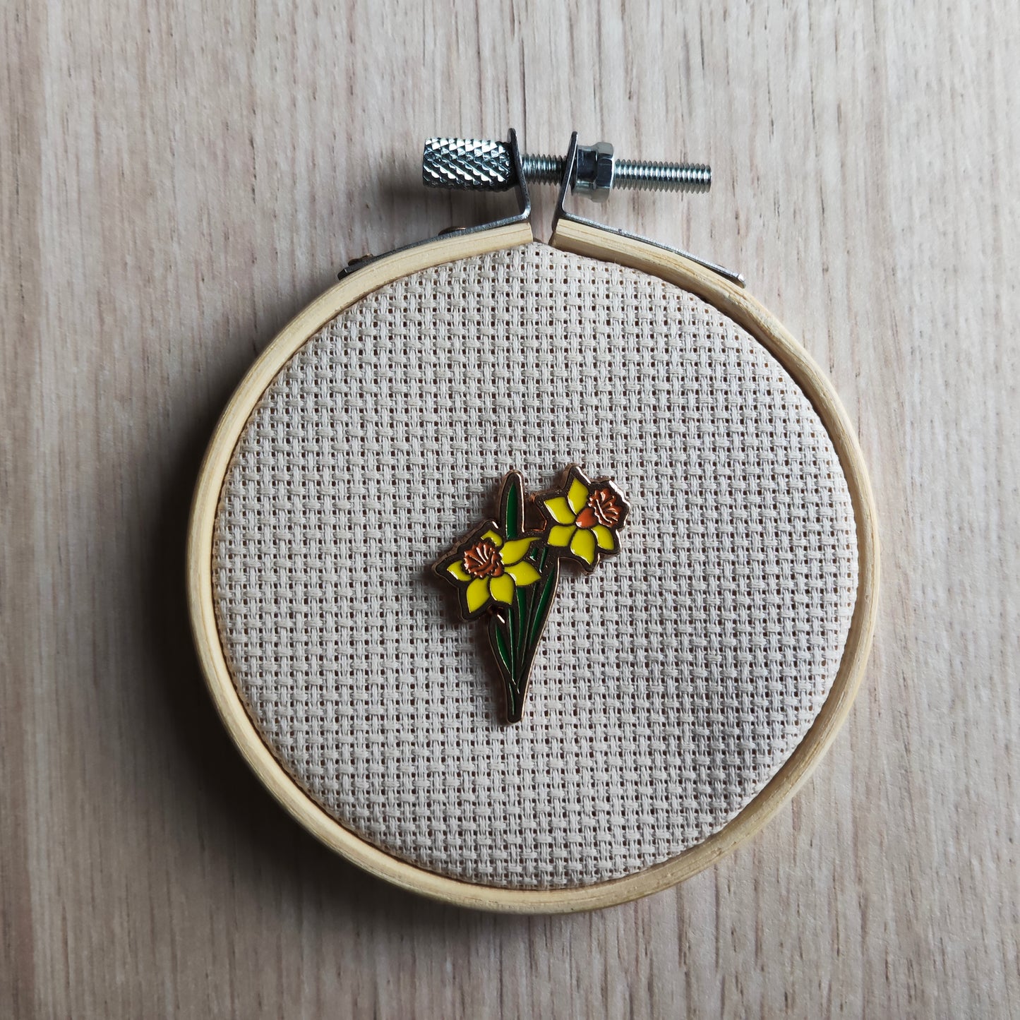 Pin's Fleurs Jonquille jaune nature