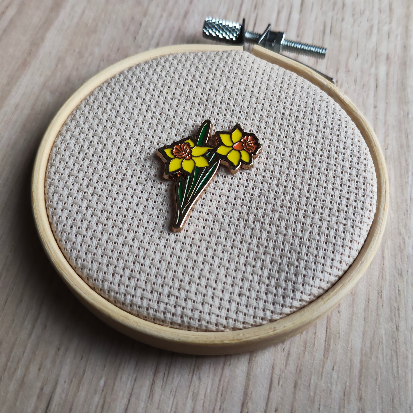 Pin's Fleurs Jonquille jaune nature