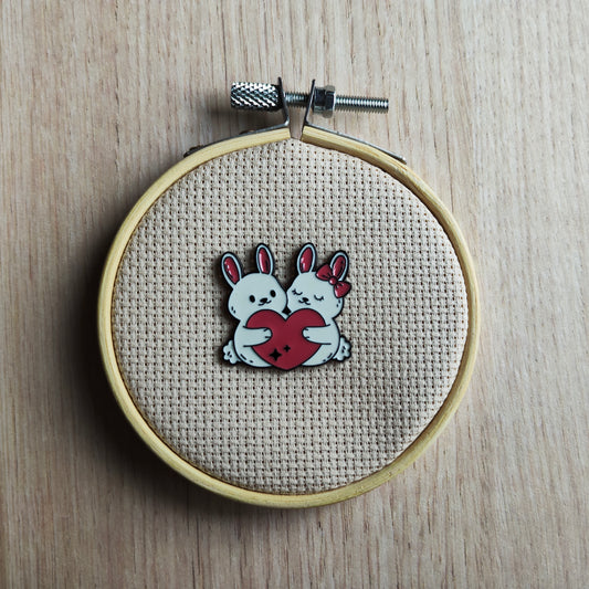 Pin's lapin blanc Amoureux cœur