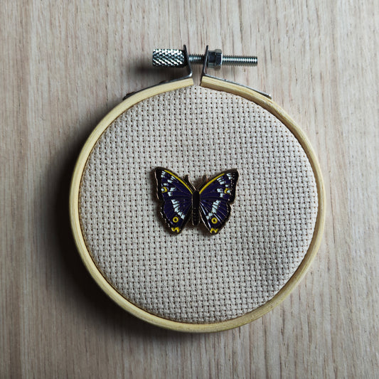 Pin's papillon bleu foncé animal insecte