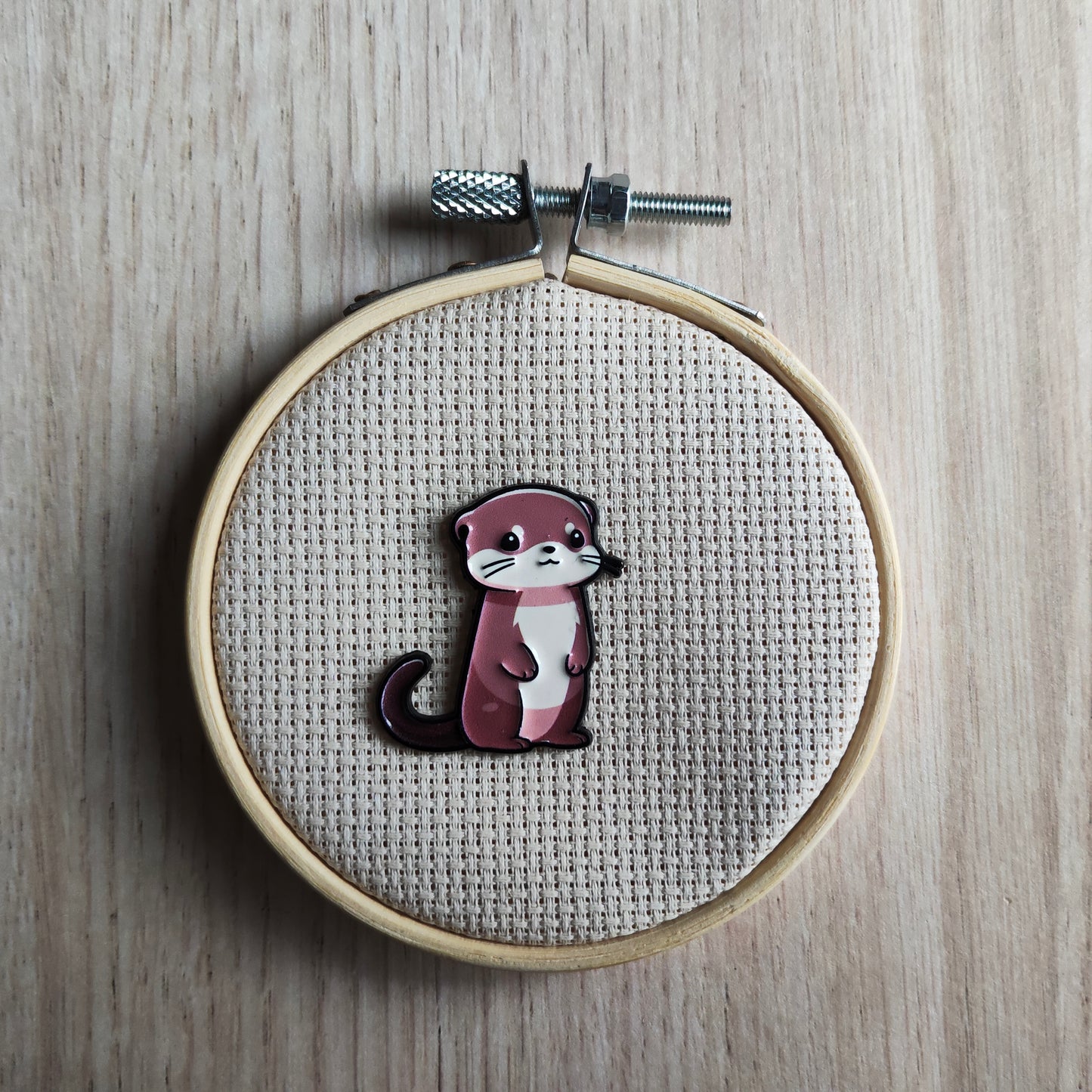 Pin's Loutre animal mignon