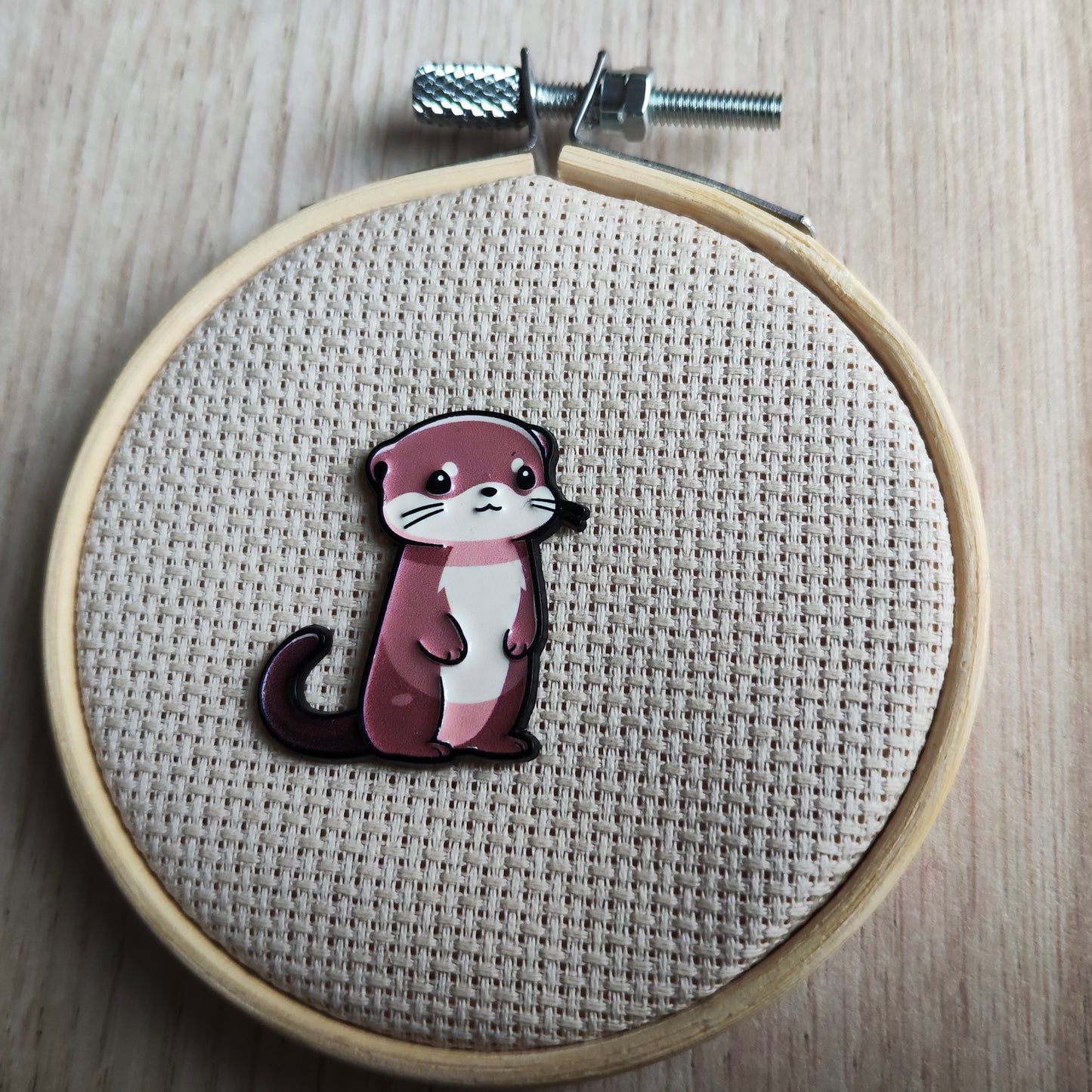 Pin's Loutre animal mignon